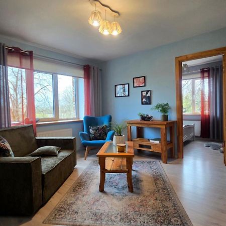 Parka Apartamenti Kuldīga Esterno foto